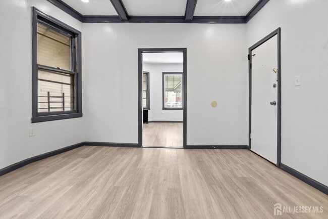 Building Photo - 211 N 13th St