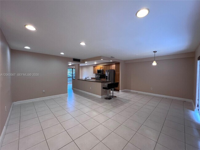 Building Photo - 2750 N 34th Ave