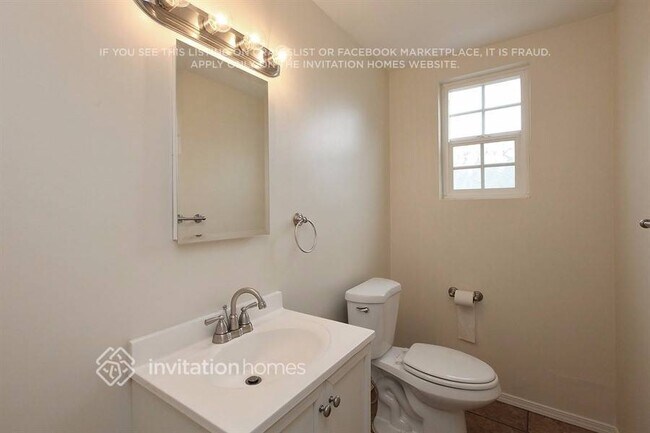 Building Photo - 10533 Gramercy Pl