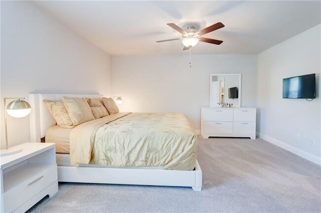 Building Photo - 774 Phil Haven Ln