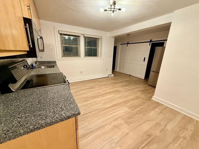 Building Photo - 28 Ransom Rd