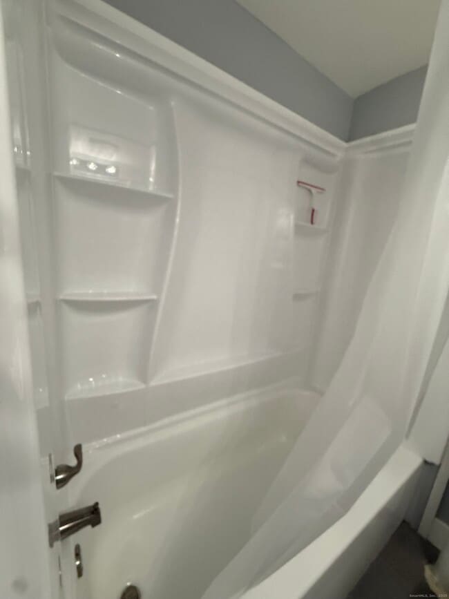 Building Photo - 465 James Farm Rd