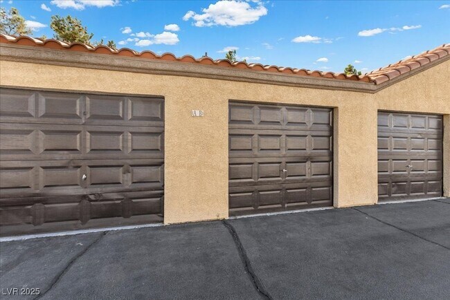 Building Photo - 2300 E Silverado Ranch Blvd