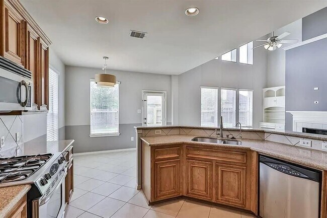 Building Photo - 13002 Misty Bay Ln