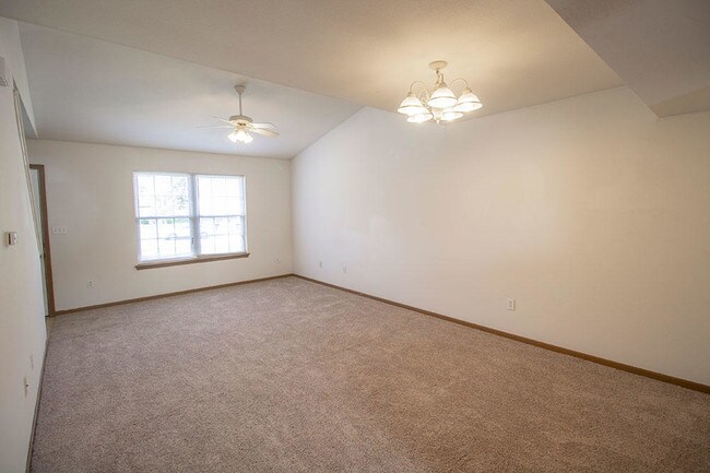 Building Photo - 1426 Greensboro Dr