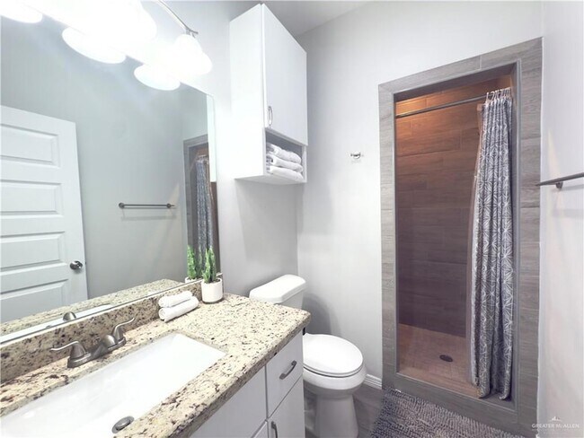 Building Photo - 1303 W Heritage Dr