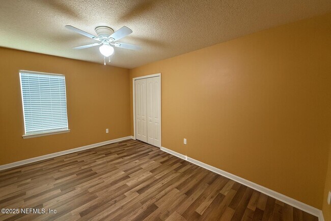 Building Photo - 1124 Wild Azalea Dr