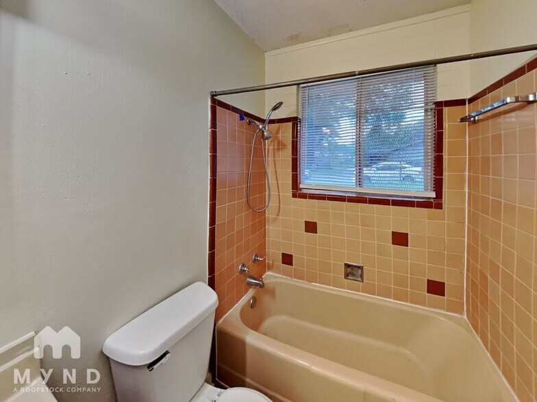 Building Photo - 1724 Breckenridge St