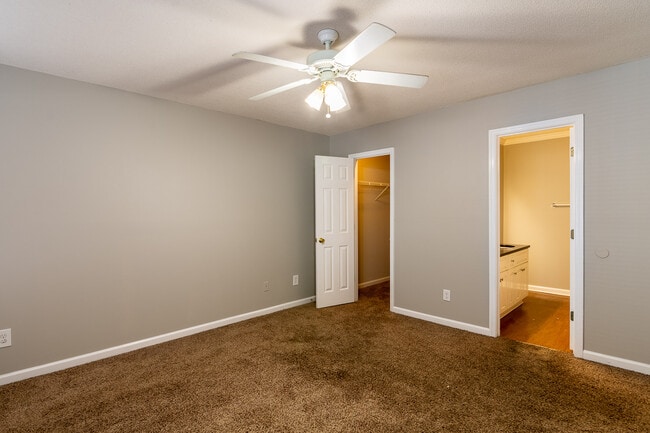 Building Photo - 4711 Brookwood Ln