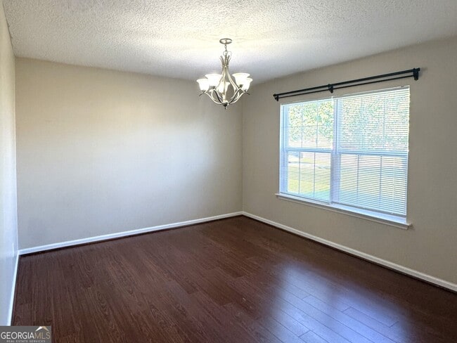 Building Photo - 435 Creekside Dr