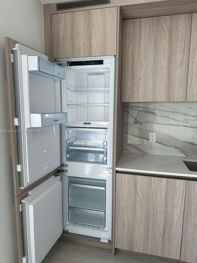 Building Photo - 77 SE 5th St