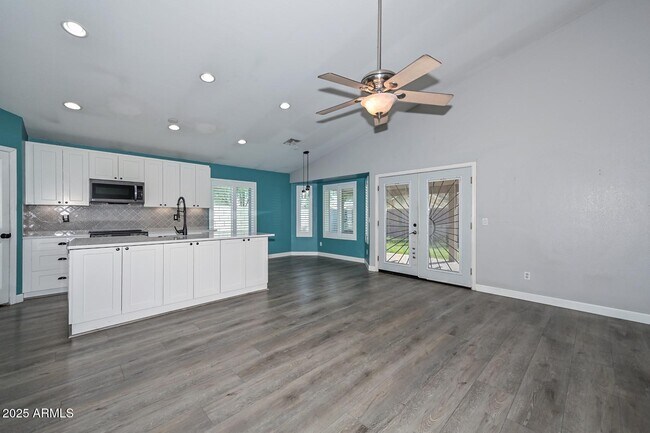 Building Photo - 18203 N 85th Dr