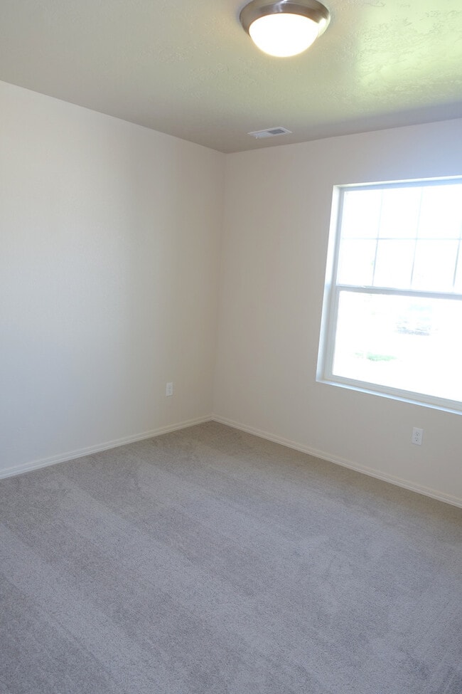 Building Photo - New 3-Bedroom Home in Kuna!