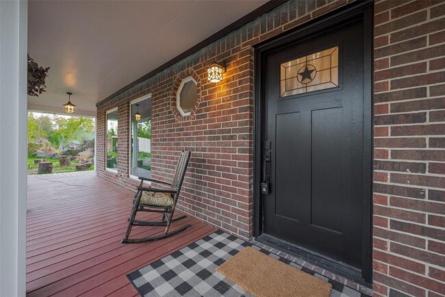 Building Photo - 17926 Country Pl Dr