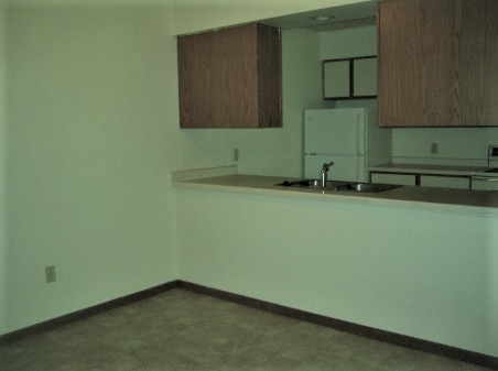 Building Photo - Black Creek Apartments