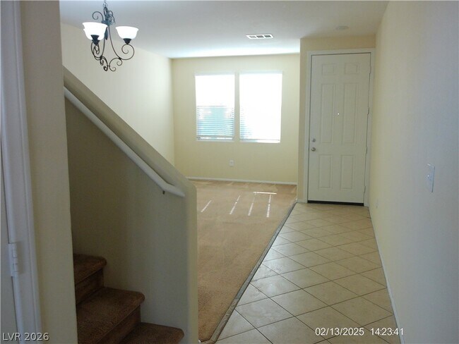 Building Photo - 6644 Pine Siskin Pl