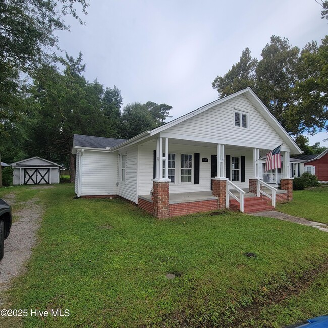 Building Photo - 205 N Dudley St