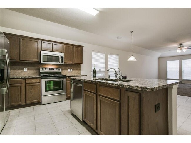 Building Photo - Welcome Home 3-2-2 Melissa ISD