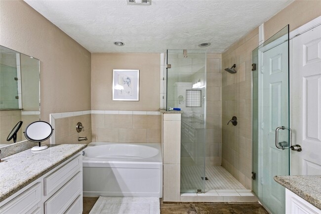 Building Photo - 170 April Cove