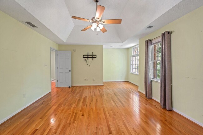 Building Photo - Country-Chic Retreat in Hickory Flat