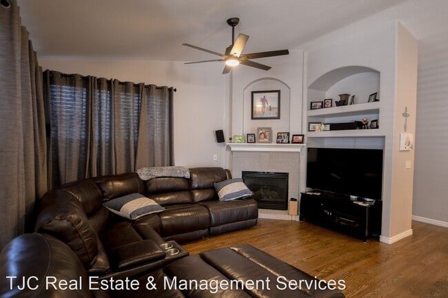 Building Photo - 4 br, 3 bath House - 6458 Trappers Trail Ave