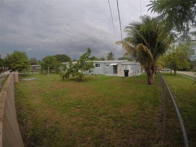 Building Photo - 1698 Northeast 182nd Street Apt #1698, Nor...