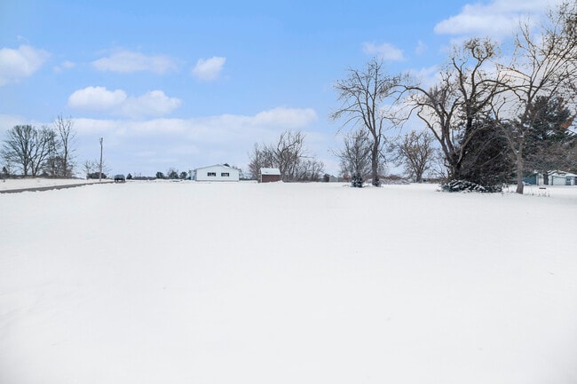 Building Photo - 13185 E Old US Hwy 12