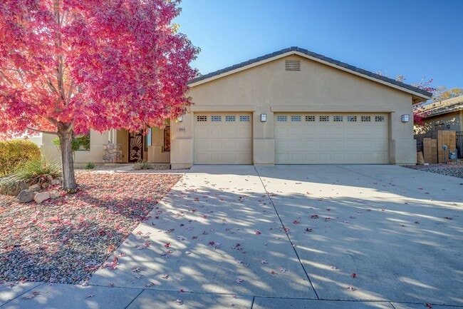 Primary Photo - 3 Bedroom, 2 Bath Home in Prescott!