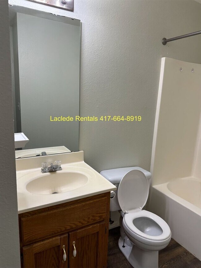 Building Photo - 3 BEDROOM 2.5 BATHROOM TOWNHOUSE FOR RENT