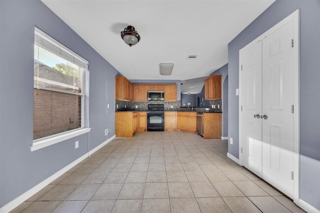 Building Photo - 10514 Lauren Creek Dr