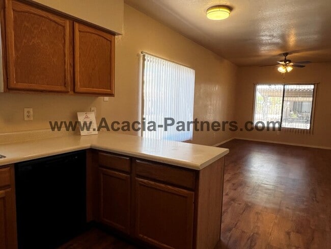 Building Photo - **Gated!!**Two Bedroom Townhome