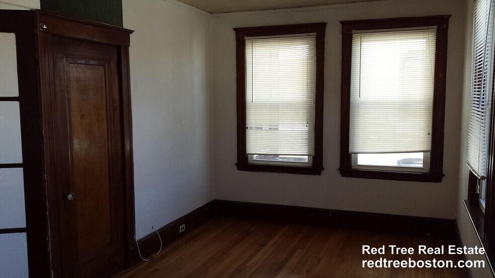 Building Photo - 22 Commonwealth Terrace