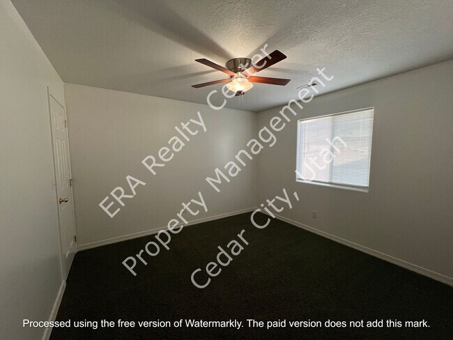 Building Photo - 159 E 820 S