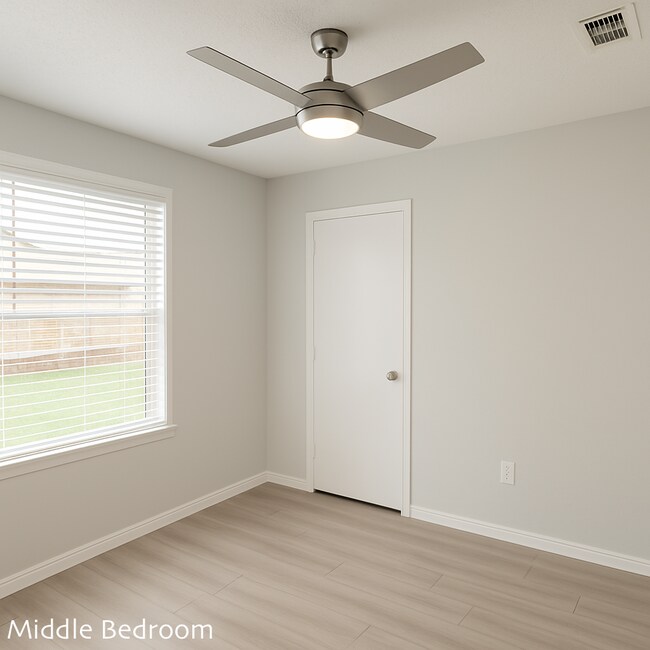 Building Photo - 16782 Fallen Timbers Dr