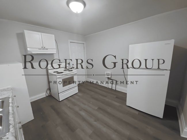 Building Photo - 710 Roberson St