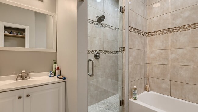 Building Photo - 7400 S Stony Island Ave