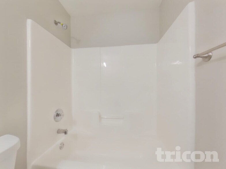 Building Photo - 265 Whistle Way