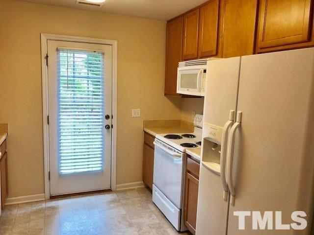 Building Photo - 10126 Blackwell Dr