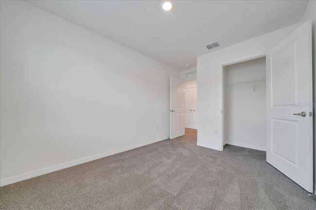 Building Photo - 6614 SW 81st Loop