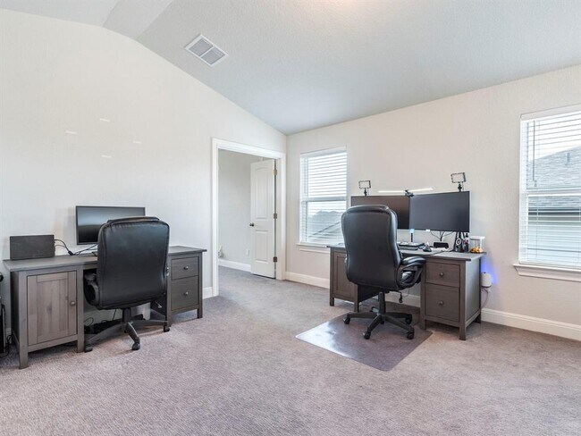 Building Photo - 142 Mount Locke Rd