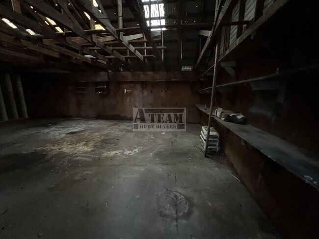 Building Photo - Renovated 2 Bed 1 Bath house for rent in T...