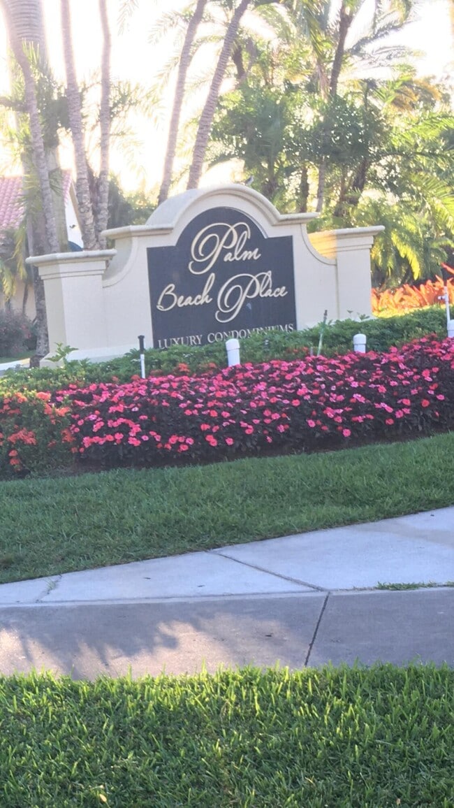 Building Photo - 1581 Windorah Way