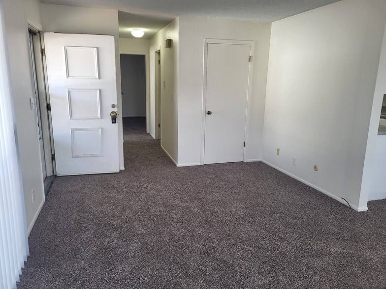 Hallway - 9849 Croke Dr