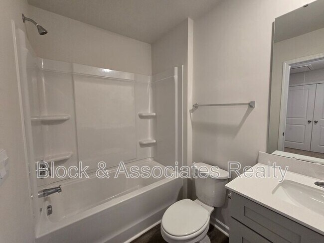 Building Photo - 1202 Broholmer Ln
