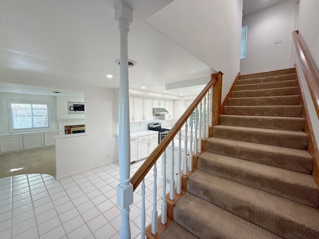 Building Photo - 4 Bed + 3 Bath +2 Car