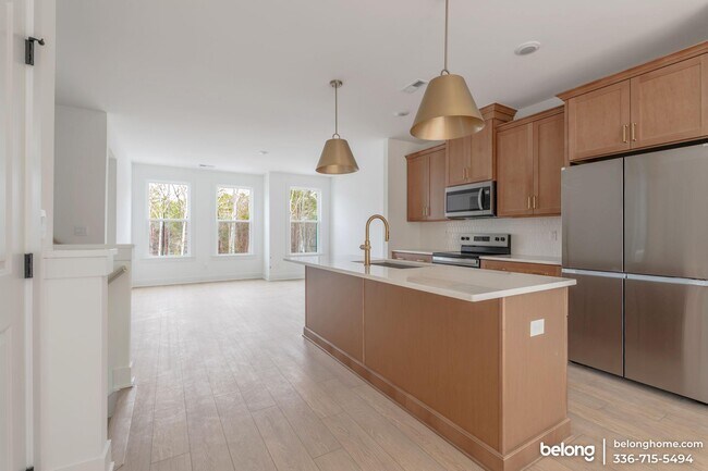Building Photo - 2120 Opulent Oaks Ln