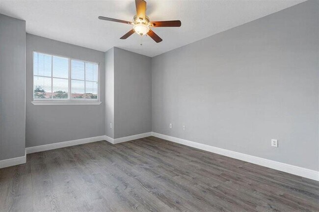 Building Photo - 2032 Alta Meadows Ln