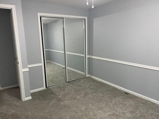 Building Photo - Stunning Three Finished Level Townhome Clo...