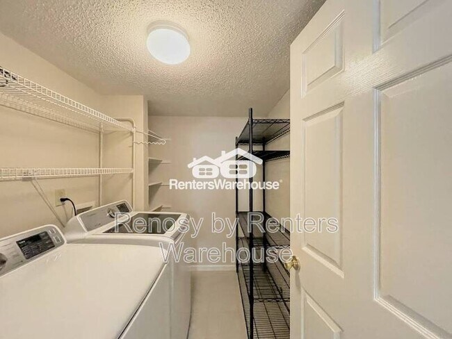 Building Photo - 539 Seahorse Run
