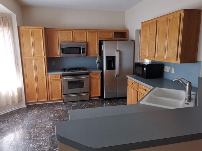 Building Photo - 1603 Sylvia Ln